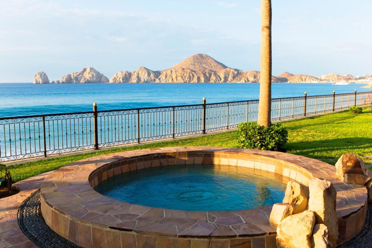 Gorgeous In Cabo With Ocean And Lands End View, Private Swimmable Beach, Pools, Sleeps 8 Cabo San Lucas
