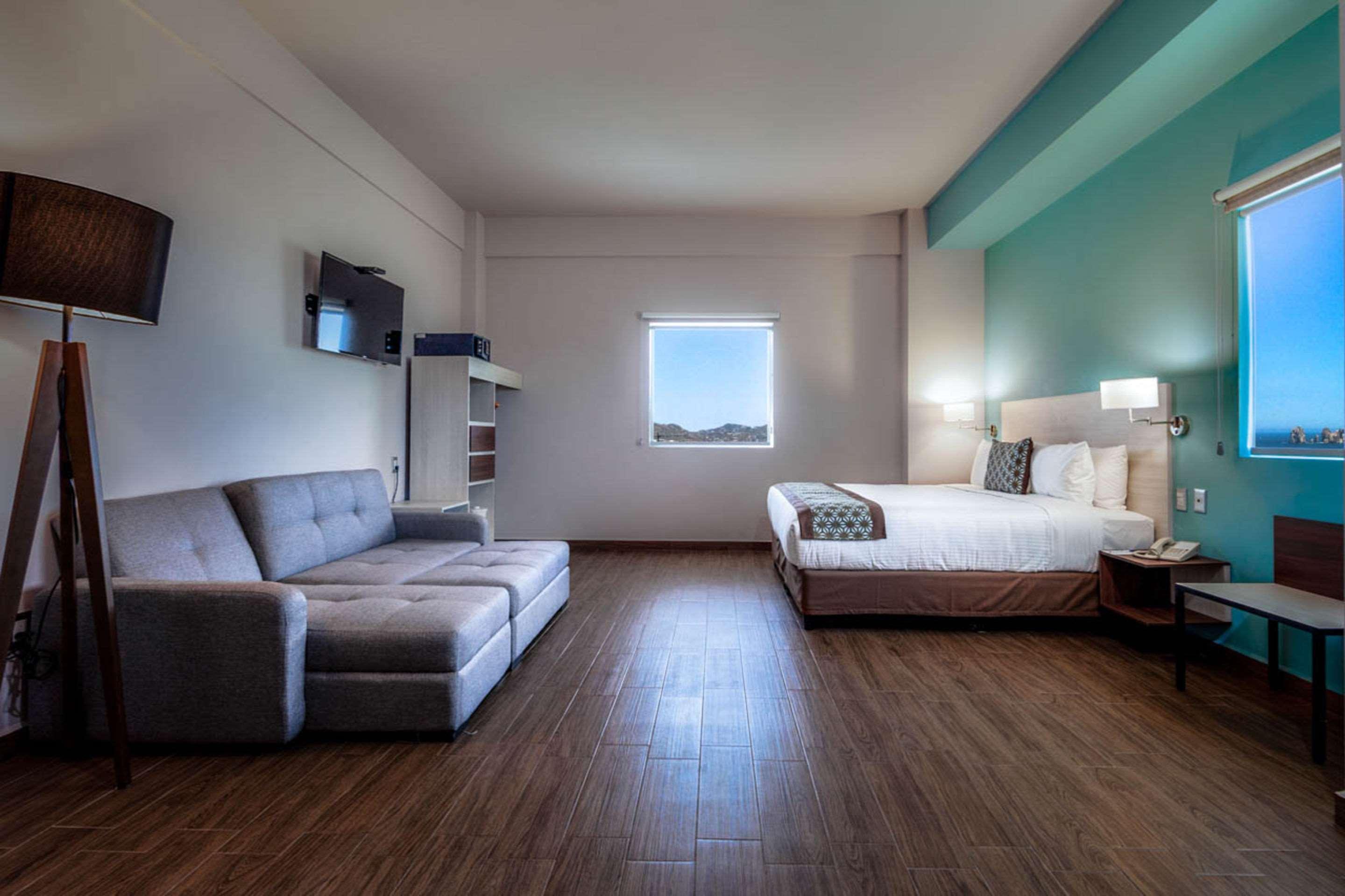 Comfort Inn&suites Cabos