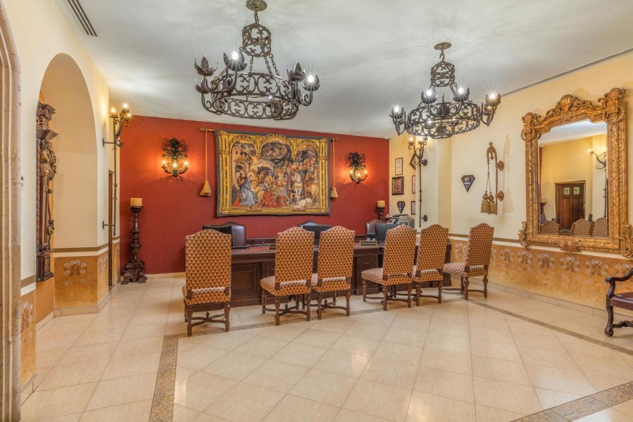 Hacienda Apartment *
