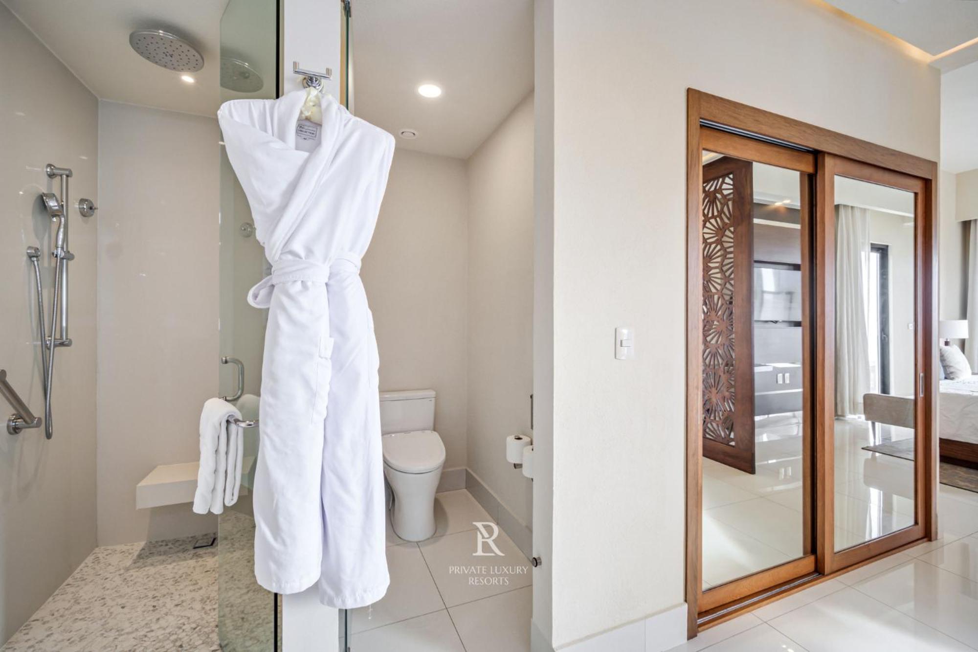 Three Bdr Ocean Front Lockoff - La Valencia Cabo San Lucas