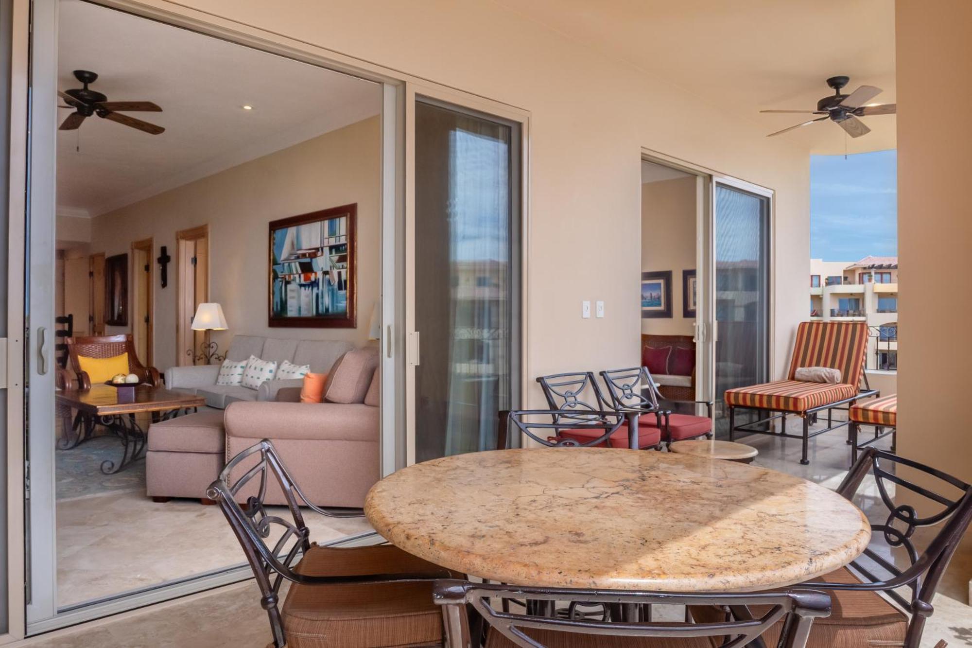 La Cabo Hotel
