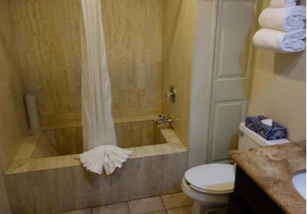 Hotel At Del Palmar And