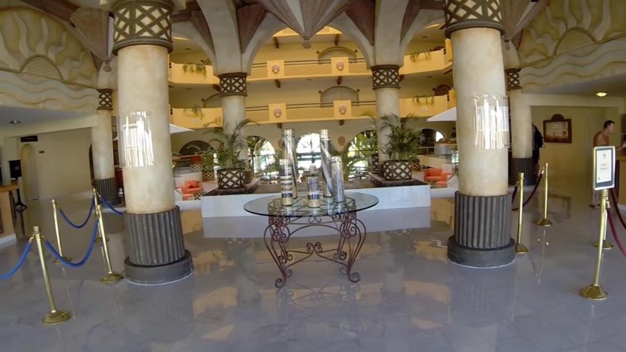 At Del Palmar And