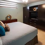 Luxe Mtn Top Retreat With Pool Access And Sea View!
