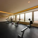 Luxe Mtn Top Retreat With Pool Access And Sea View!