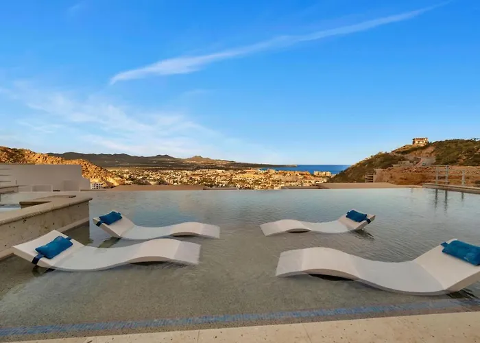 Ocean View 2 Infinity Pools Pedregal 3 King Bed