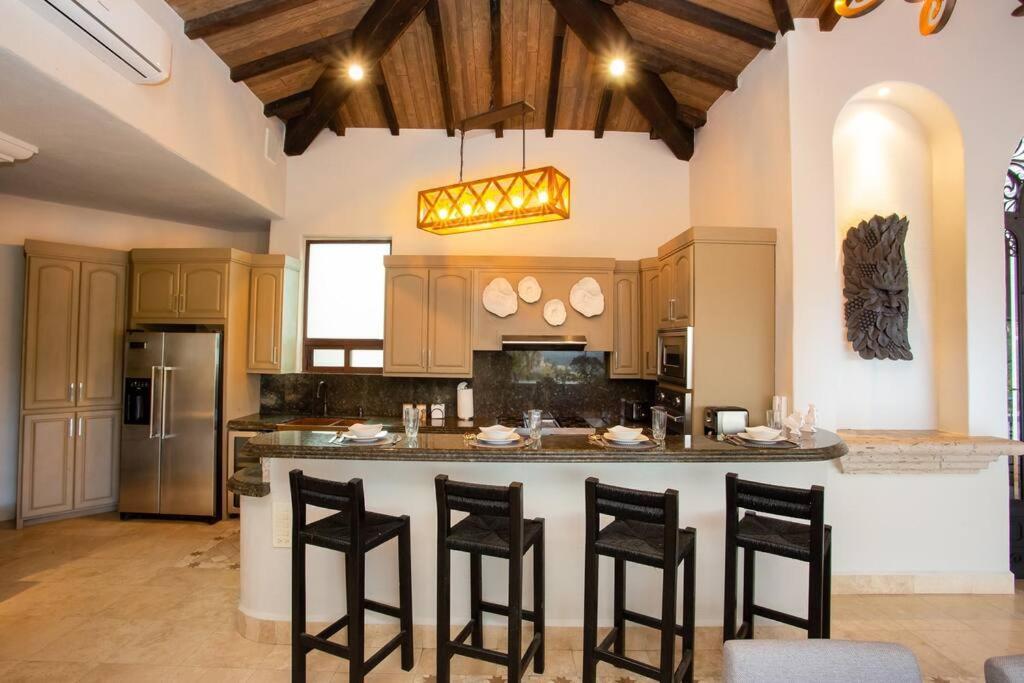 Apartamento De 6 Recamaras Con Vistas Al Mar En Pedregal Cabo San Lucas