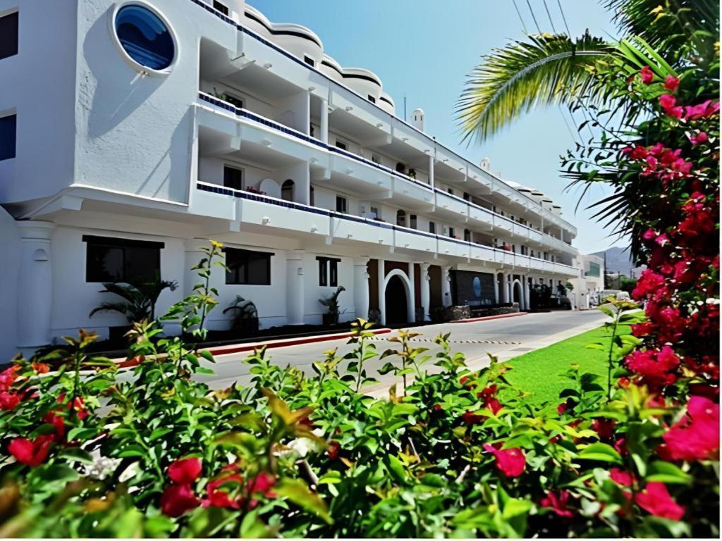 Resort Club Cascadas De Baja 3*