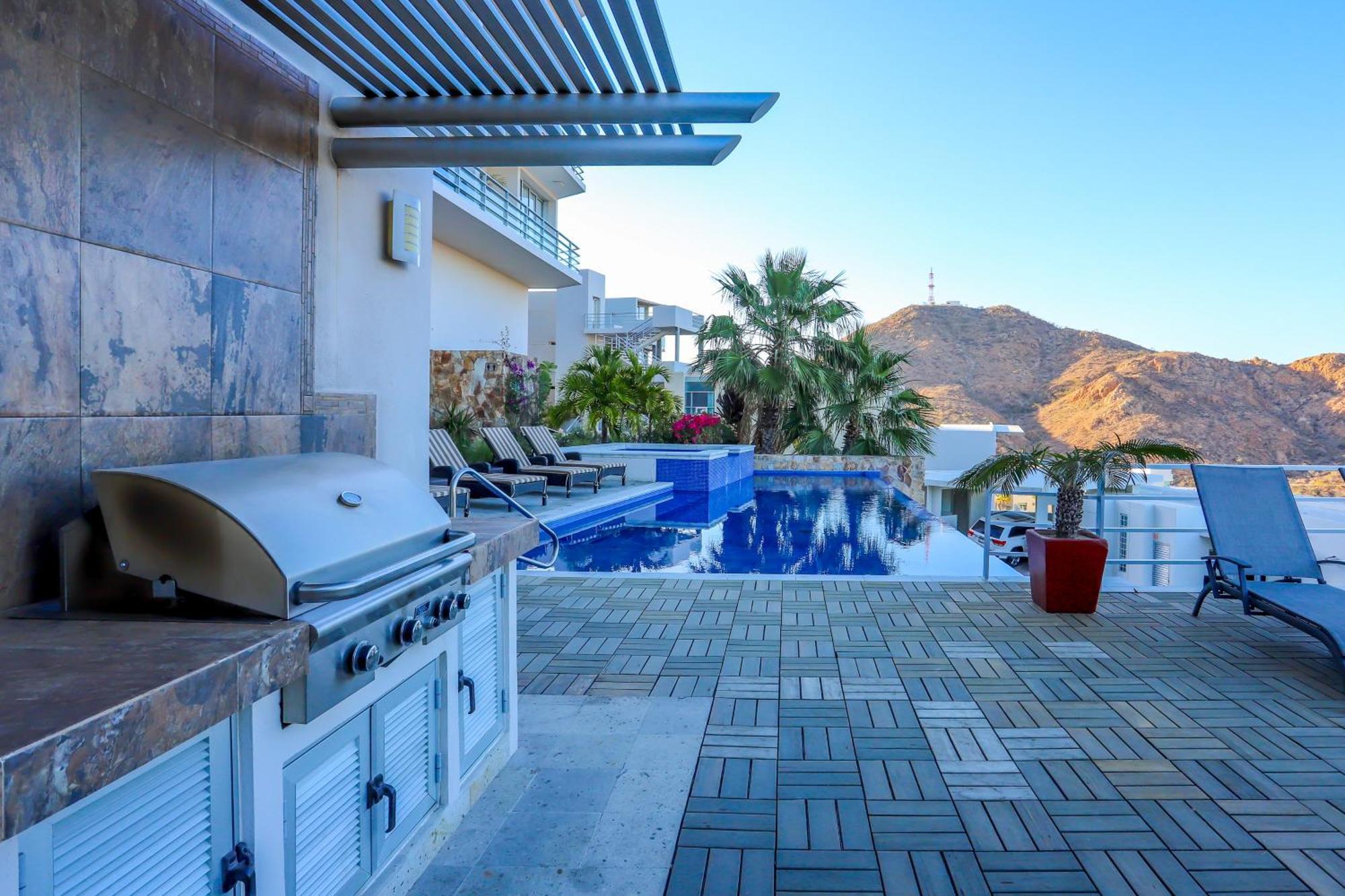 Luxe Mtn Retreat With Pool Access And Sea View! Cabo San Lucas