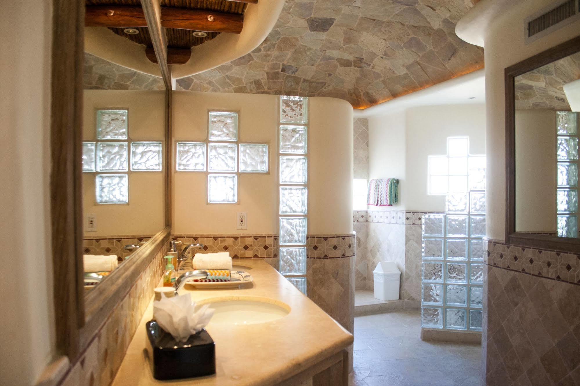 Casa Brisa Del Mar Hotel 4*