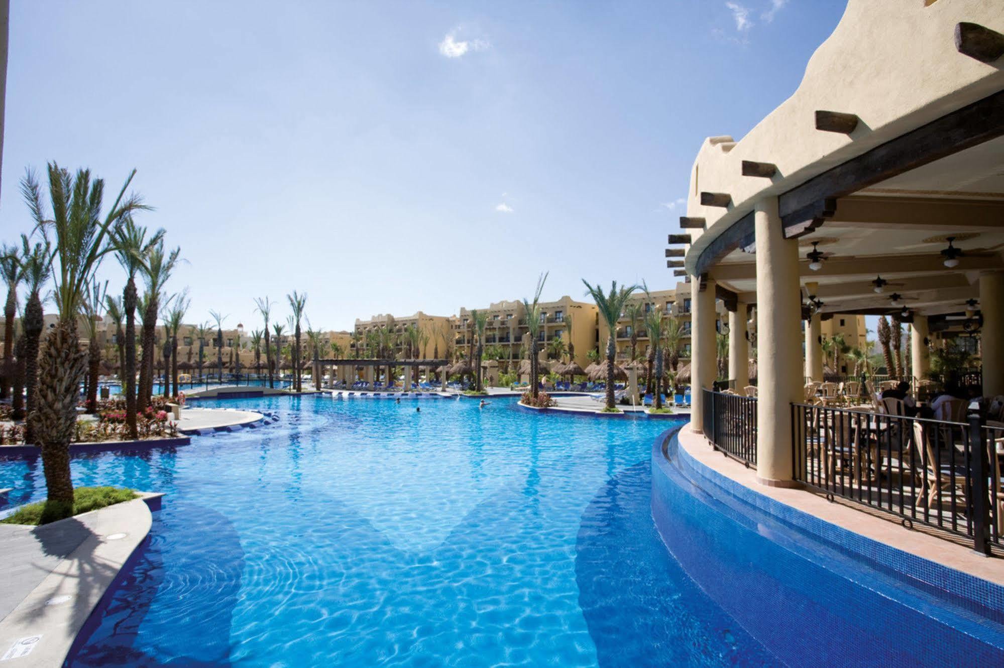 Hotel Riu Santa Fe 3*