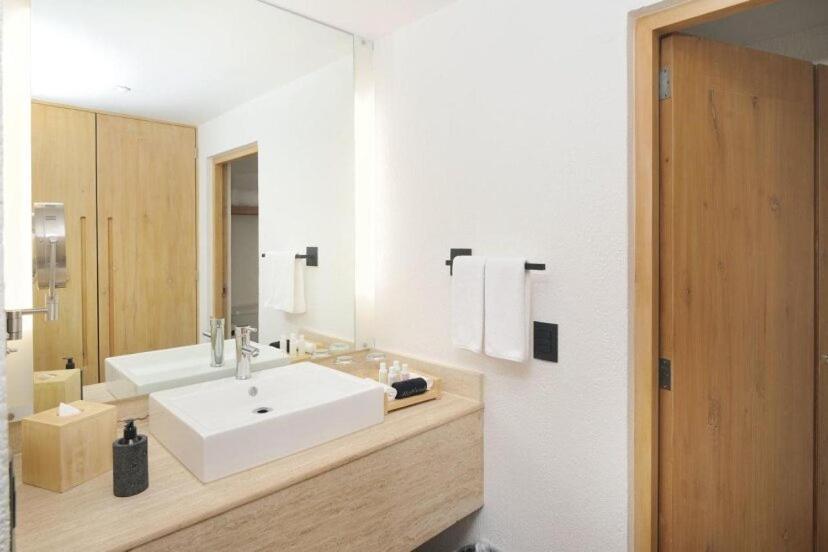 Medano House 4*