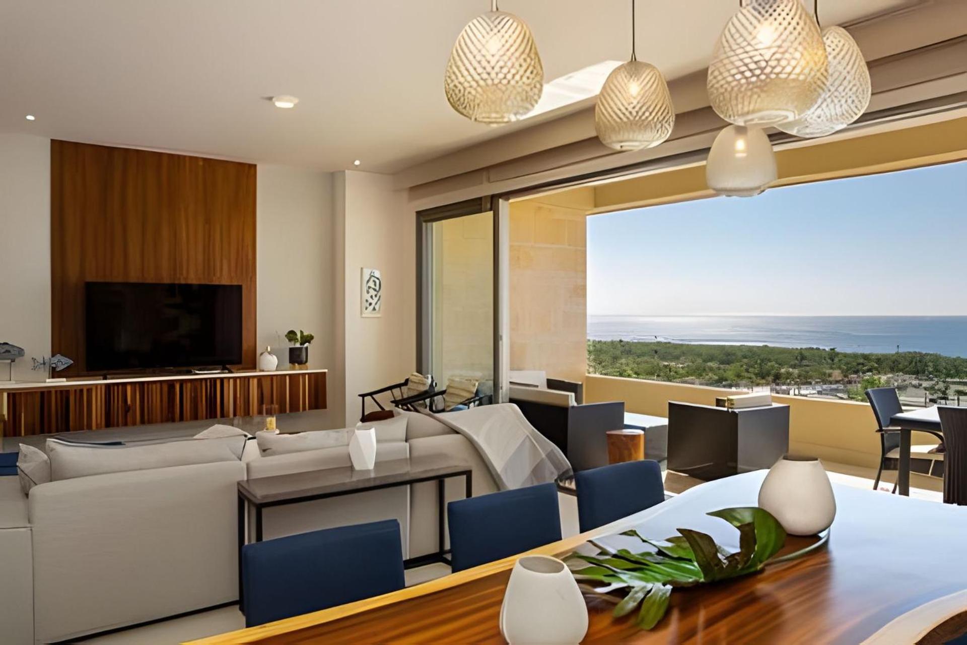Holiday home Beautiful Contemporary, Arch And Ocean View Condo. *