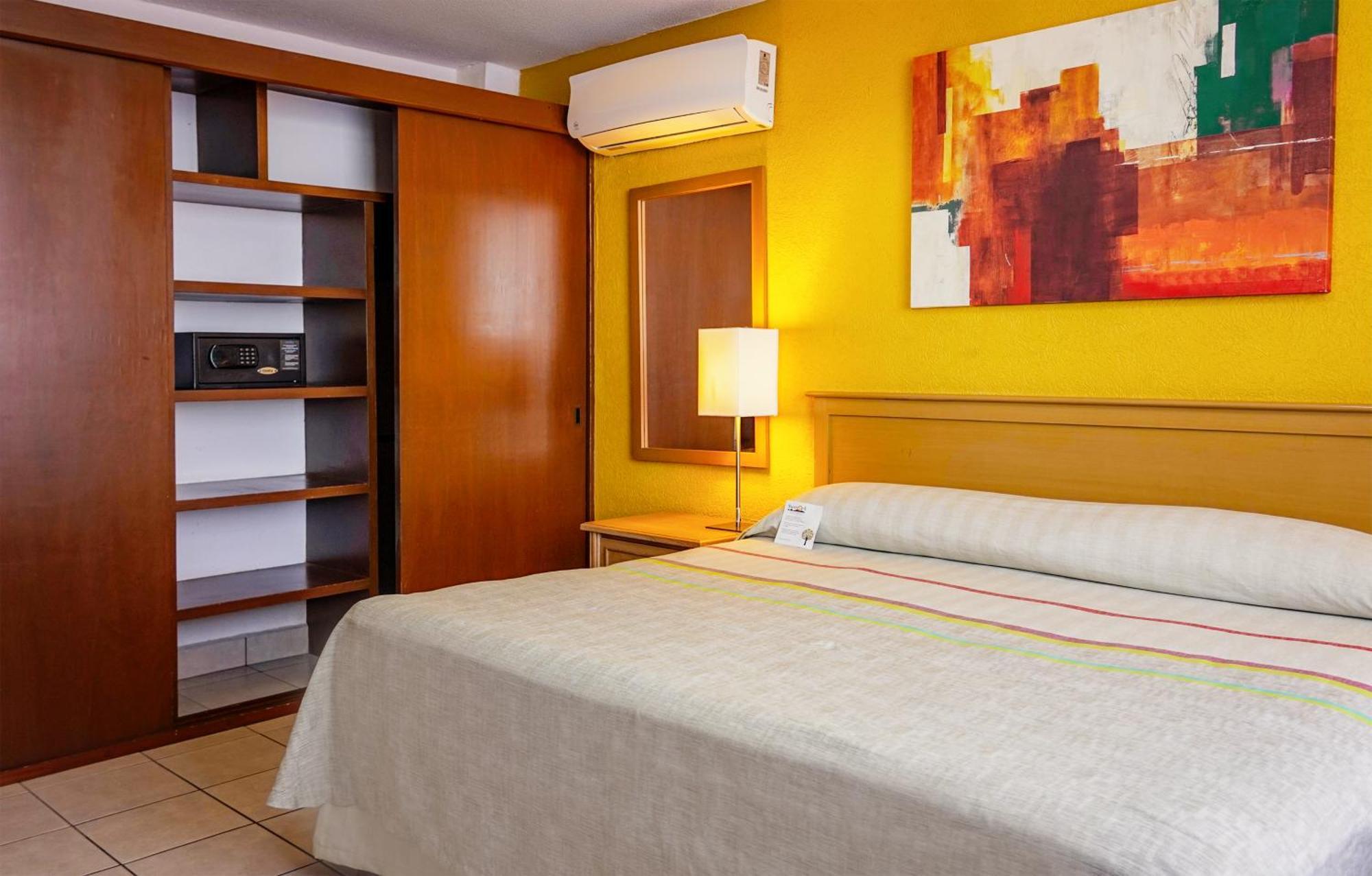 Sunrock Hotel Cabo San Lucas