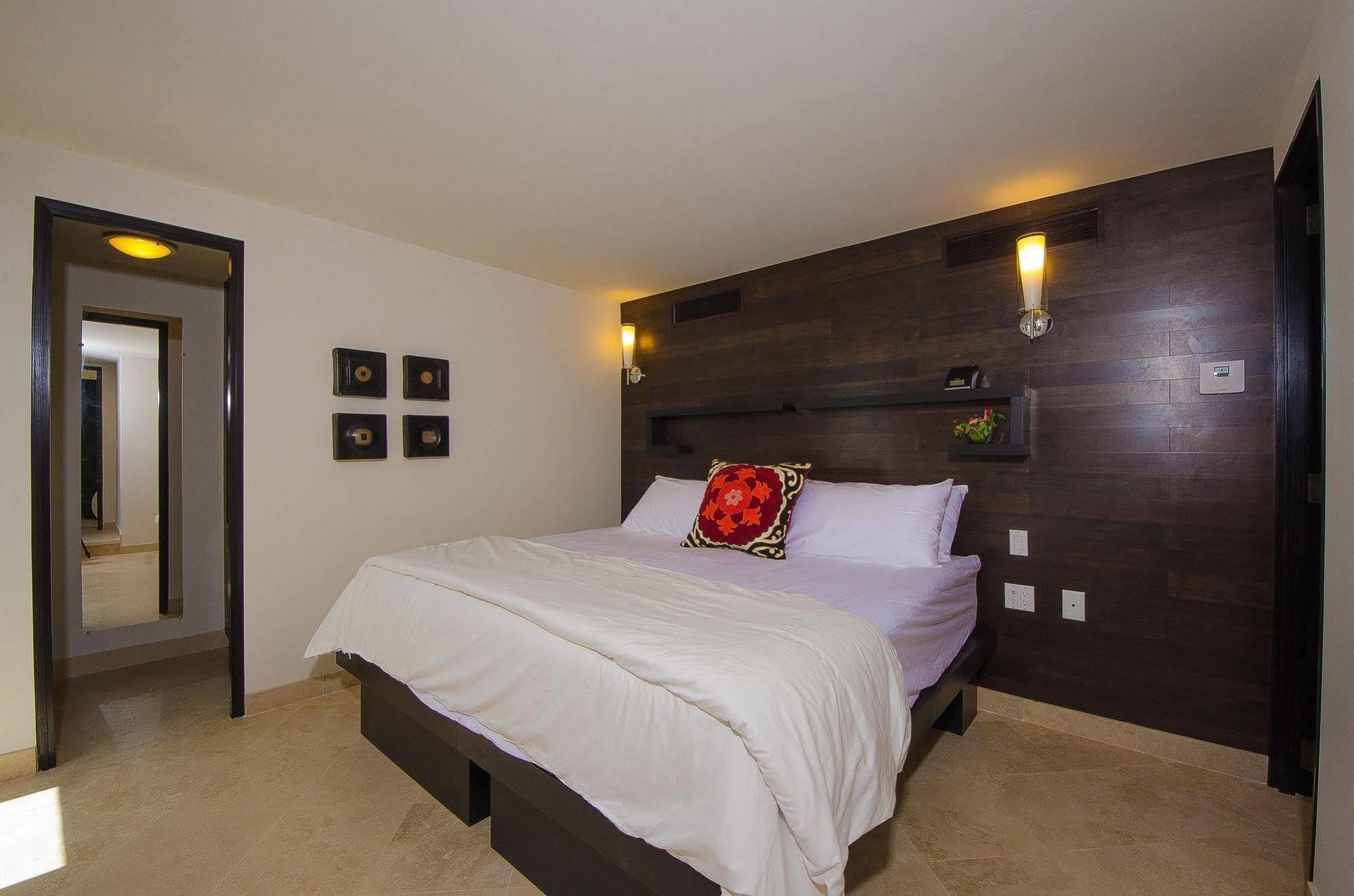 Del Corazon Hotel 4*